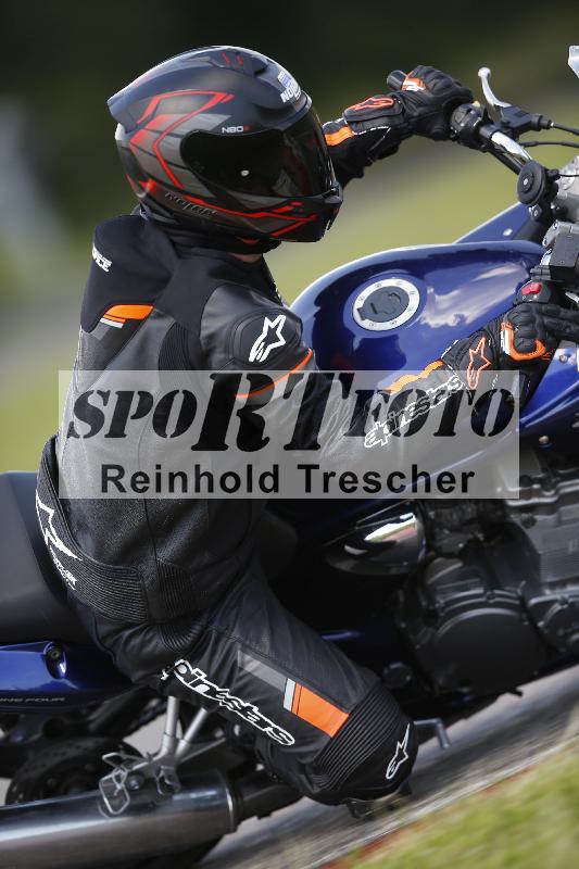 /Archiv-2024/29 12.06.2024 MOTO.CH Track Day ADR/Gruppe blau/55